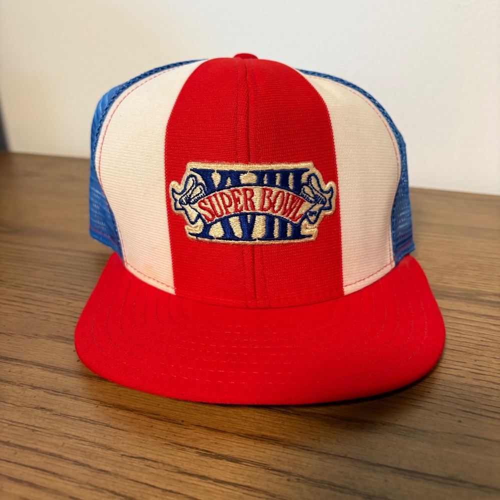 Vintage Super Bowl XVIII Trucker‎ Hat Lucky Stripes USA Snapback Mesh Cap